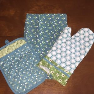 Pioneer Woman Kitchen set!